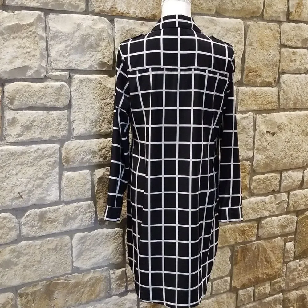 OLD Navy Plaid Dress black and white plaid medium